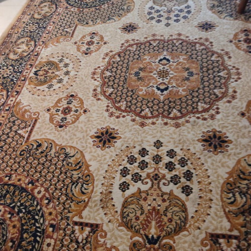 Penie rug 3x2.5 like new