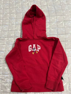 Gap hooded sweatshirt red like new size S for 6 years