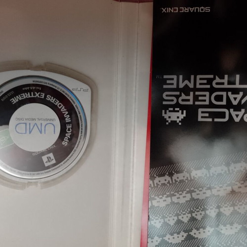 Space Invaders Extreme for PlayStation Portable (PSP) like new