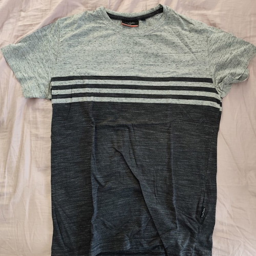 T-shirts pack of 7 different brands medium size like new