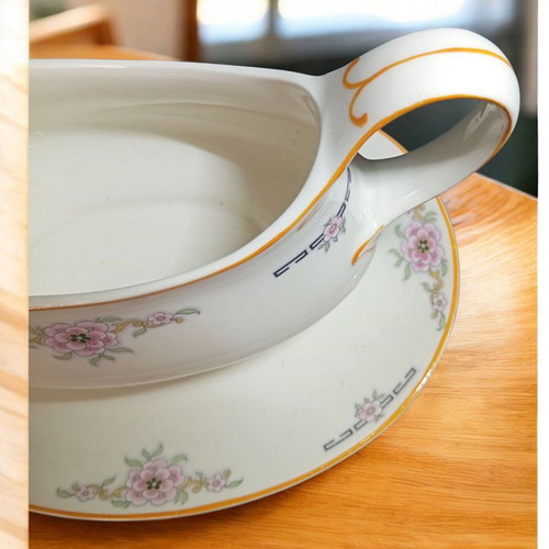 Antique Alfred Meakin England porcelain sauce boat 1907