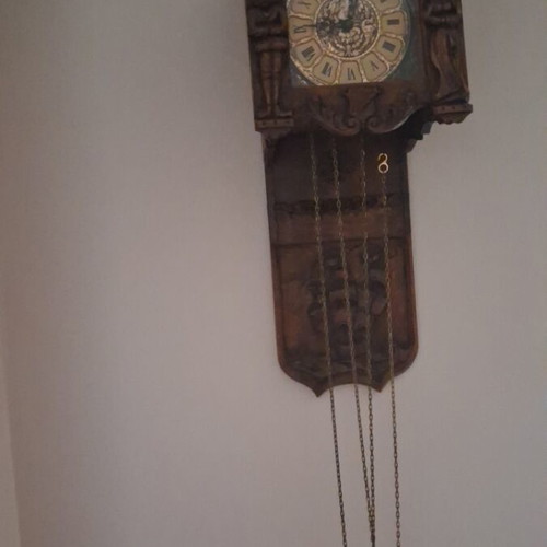 Decorative wall clock analog, like new