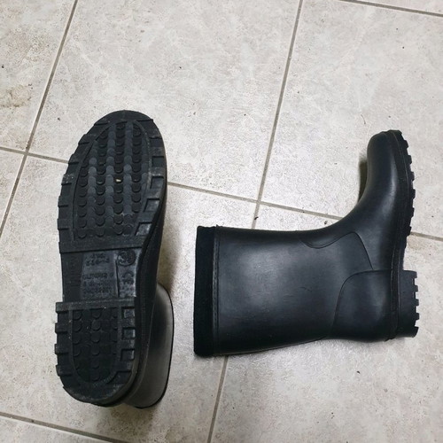 Galotses OLYMPOS size 39 new, black with fur lining