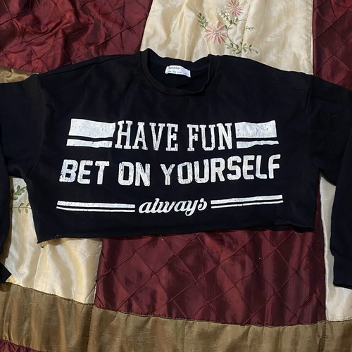 Bershka sweatshirt like new, size M, black and white
