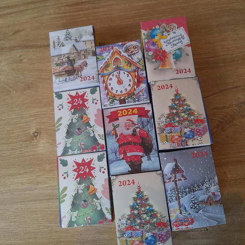 Wall calendars 2024 used, pack of 9 pieces