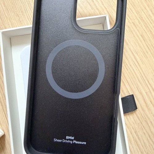 BMW MagSafe case for iPhone 16 Pro Max new