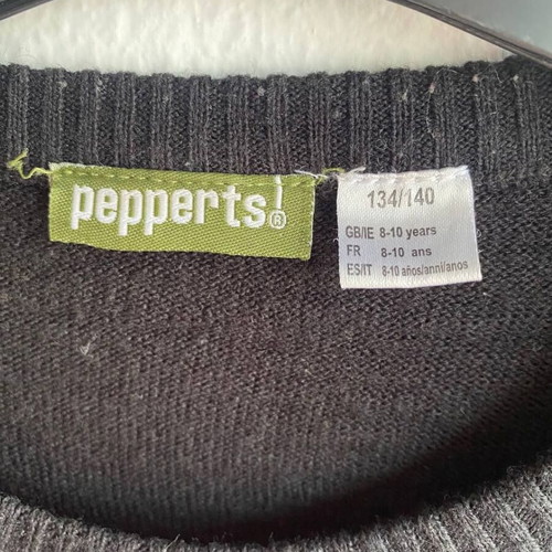Pepperts Christmas sweater 8-10 years black like new