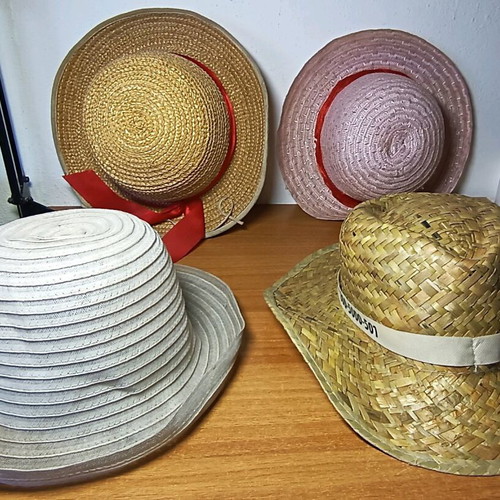 Hats used, pack of 4, one size