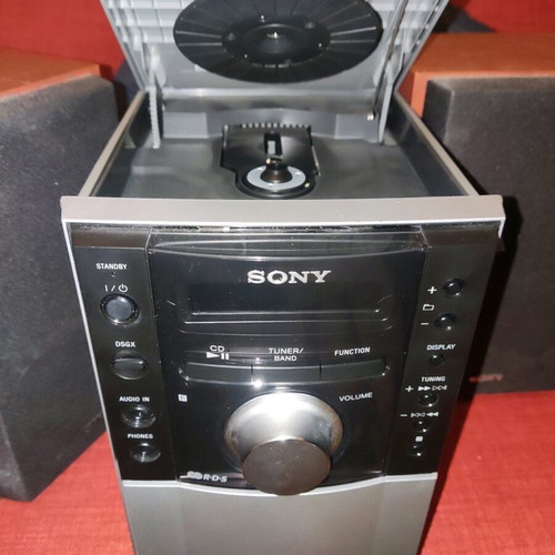 Sony CMT-EH10 Micro HiFi Component System like new