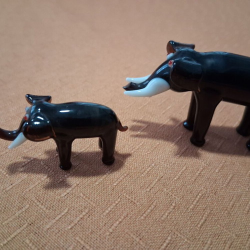 Mourano style elephant figurines like new