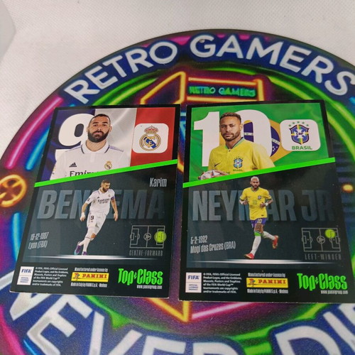 Holo Giant Neymar Jr and Karim Benzema Panini cards used, pack of 2