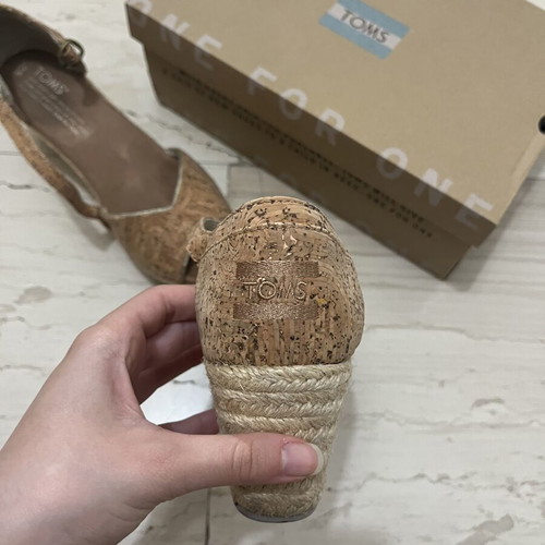 Toms high espadrilles new, beige