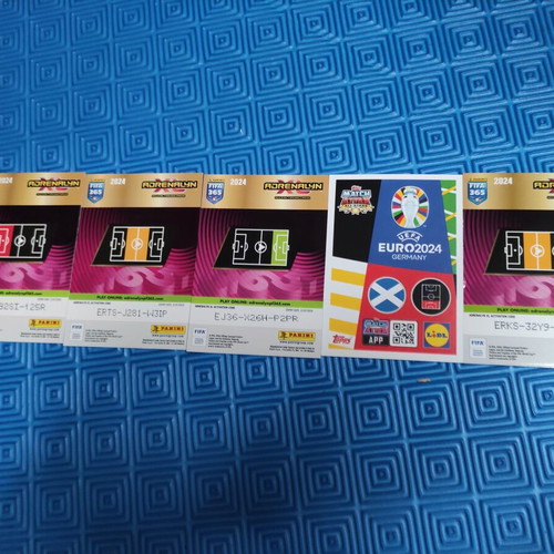 Football collectible cards like new, set of 5 pieces