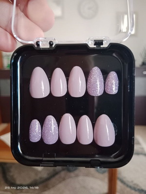 Press On Nails set of 22, handmade, new