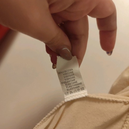 Cream cardigan like new, elastic, one size