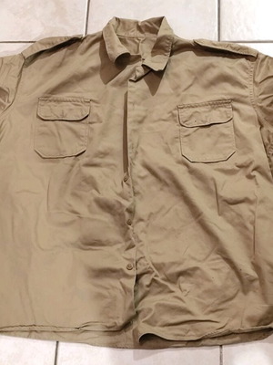 Authentic light green military uniform ES 1985 like new