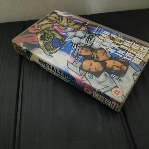 Metallica A Year And A Half In The Life Of Metallica VHS like new, historical