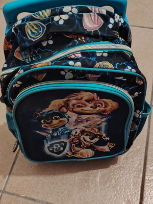 Paw Patrol Toddler Bag with Wheels and Extendable Handle used
