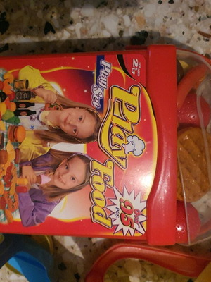 Παιχνίδι Play Food Kitchen μεταχειρισμένο με καρότσι και 95+ κομμάτια