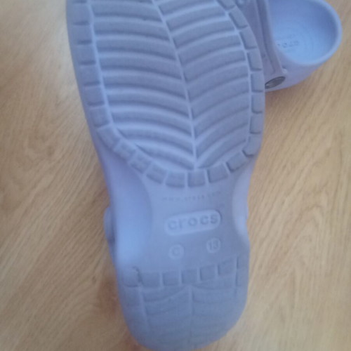 Crocs Baya Clog light purple clogs with embossed logo, size 30