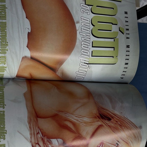 Status magazine 1997 like new with special tributes