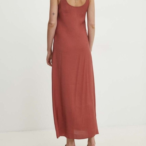 Summer dress new, orange, medium size fitting small