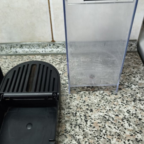 De'Longhi Inissia coffee maker parts used