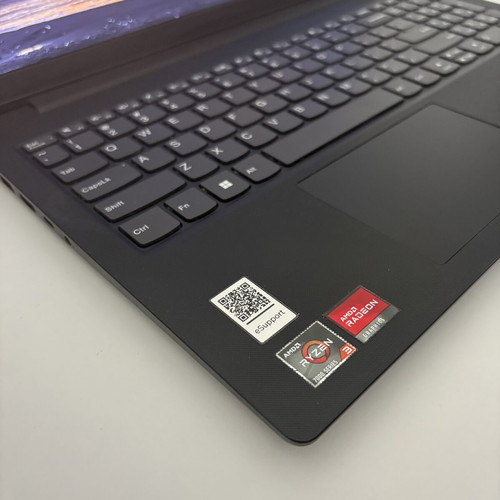 Lenovo V15G4AMN Laptop 15.6" Full HD Ryzen 3 7320U 8GB RAM 512GB SSD Windows 11 Office 2024