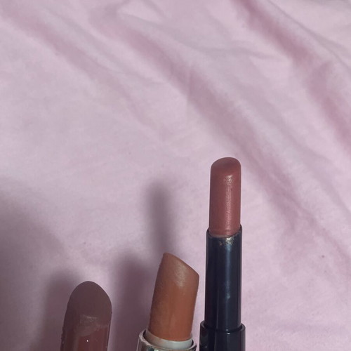 Lipsticks used Maybelline, L’Oréal and Clay Crush pack of 3