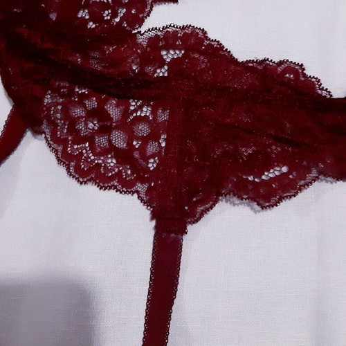 Garter belt burgundy lace Medium Zara - 7,00 - Vendora.cy Garter belt burgundy lace Medium Zara - 7,00 - Vendora.cy