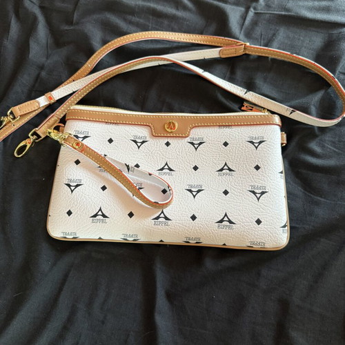 La tour Eiffel crossbody bag like new, white and beige
