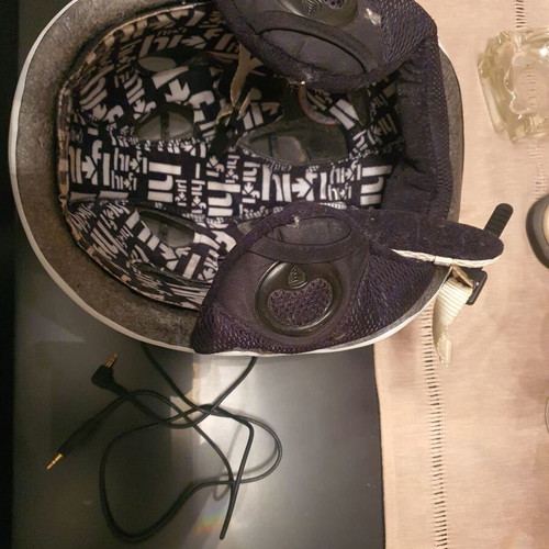 Red-Burton Hi-fi snowboard-ski helmet used, size XL with headphones