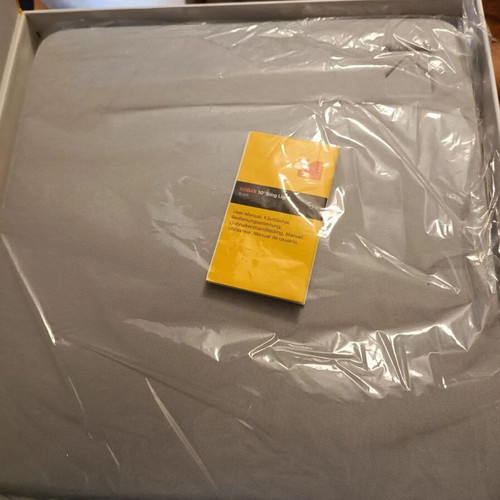 Kodak Ring Light 10" with tabletop tripod and phone holder like new