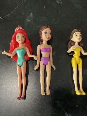 Disney figures, small size