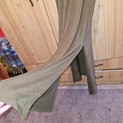 Green long dress Reline size L like new