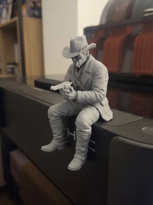 Arthur Morgan Sitting Statue new