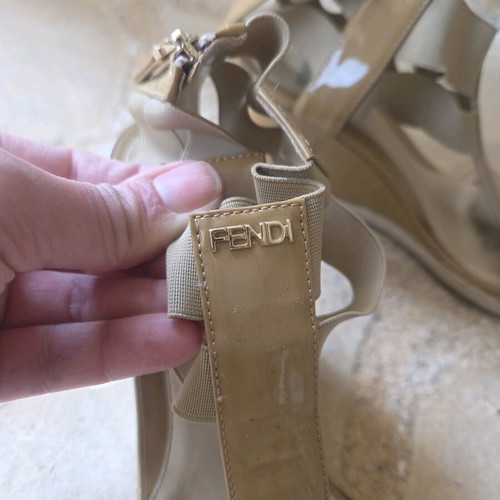 Fendi Carioca Wedge Leather Sandals Like New Size 36 Beige
