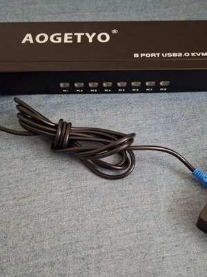 Aogetyo 8 Port USB VGA KVM Switch σαν καινούργιο