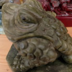 Frog on octagonal jade base like new