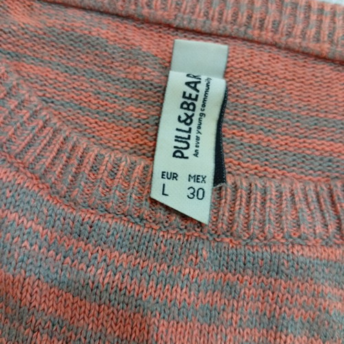 Pull&Bear sweater size L with paint marks