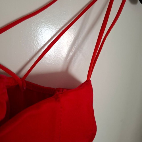 Decoro crop top new with padding and straps red one size