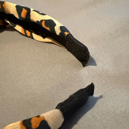 Mango hairband like new, leopard modern design