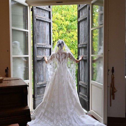 Primalicia Alberto Palatchi wedding dress like new, white with lace veil