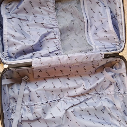 Plastic suitcase used with wheels 70x45x28 black