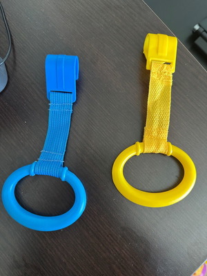 Baby pull rings for crib or playpen new