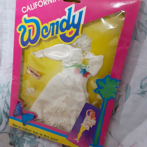 Wendy doll clothes new