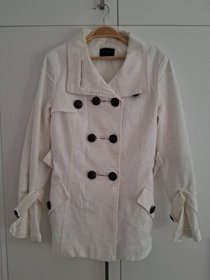 Spring jacket used, broken white color, size M
