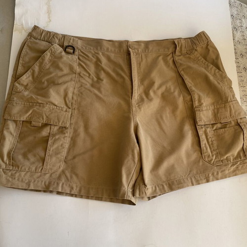 Columbia men's cargo shorts khaki size 3XL like new