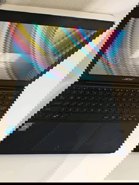 Asus Notebook 11" inches, new, barely used