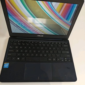 Asus Notebook 11" inches, new, barely used